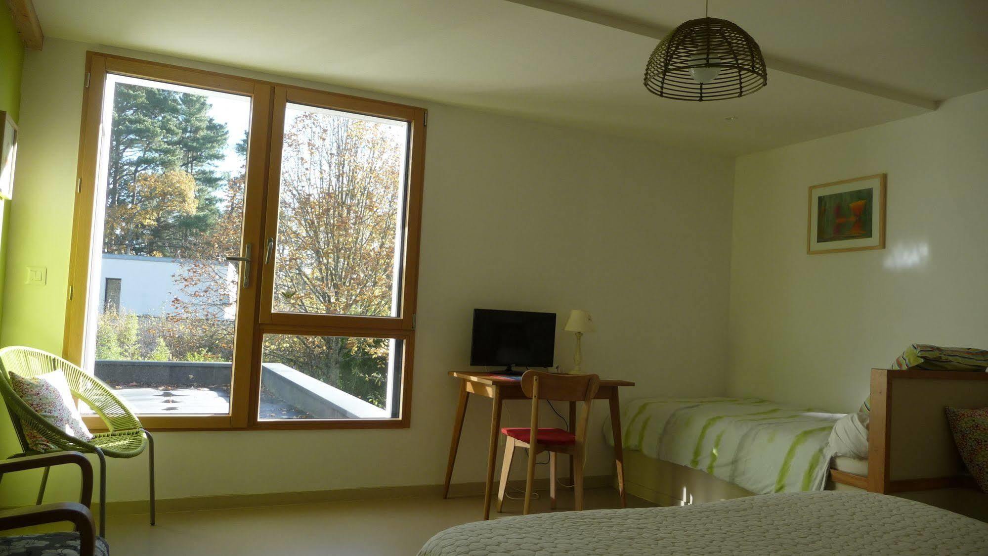 Le Jardin Aux Oiseaux Bed & Breakfast Férel Eksteriør bilde